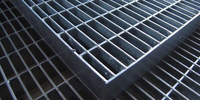 Что влияет на стоимость решетчатого настила и как её правильно считать